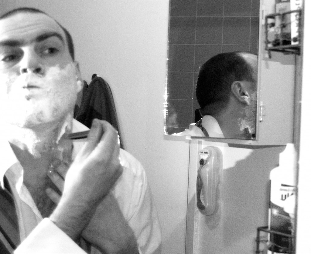 Self-Portrait_shaving_with_reflection