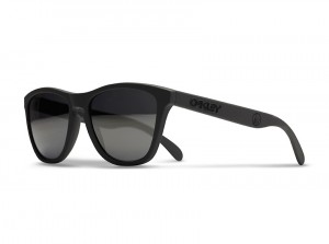 fragment design x Oakley “Buena Vista” Frogskins